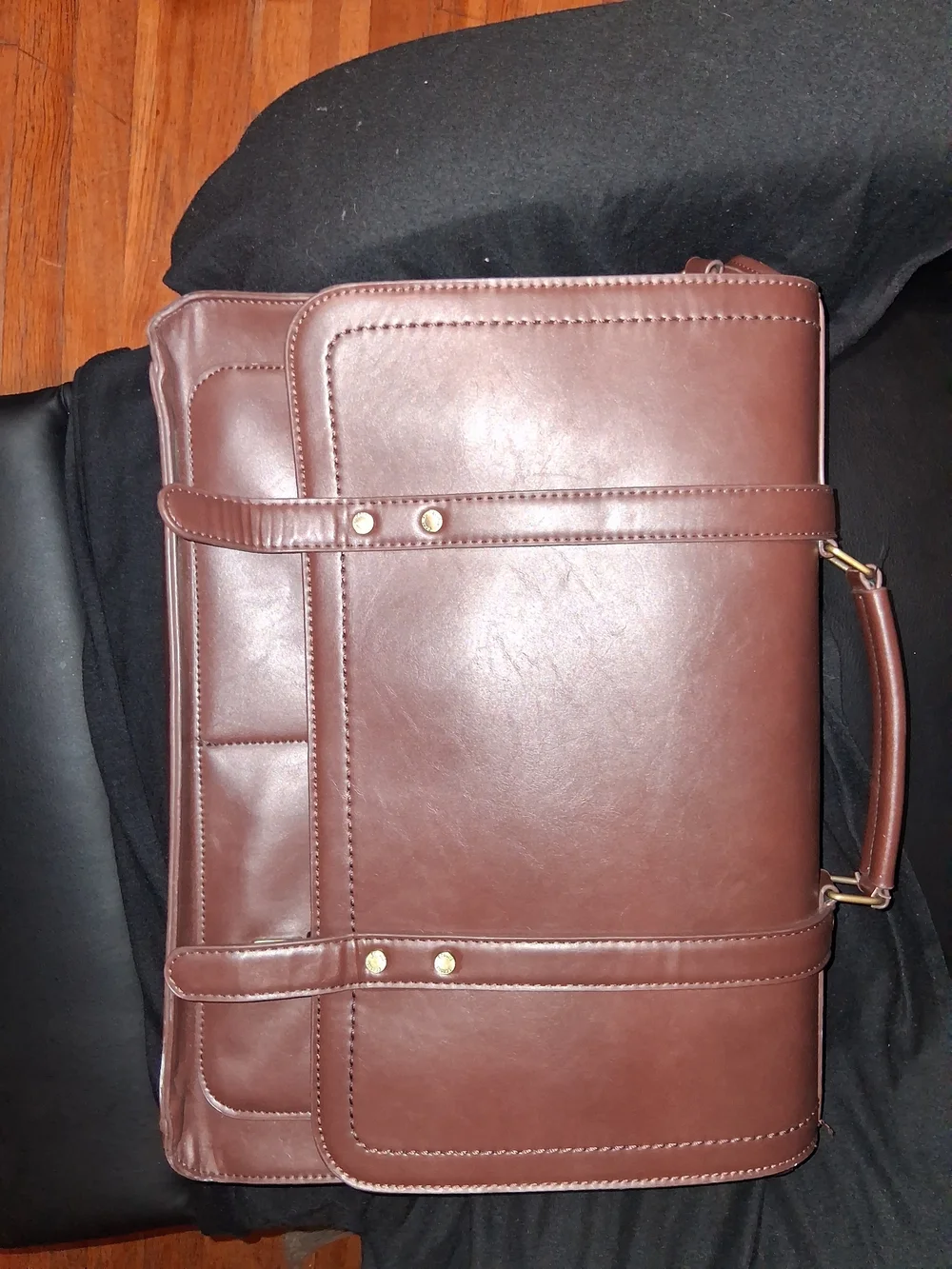 ESCOCI Leather Messenger